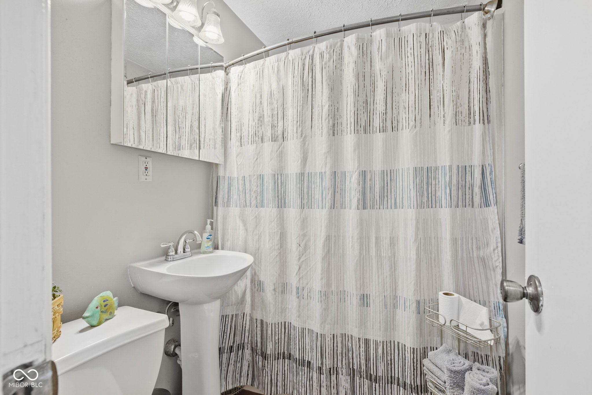 402 Cherry Street Beech Grove, IN 46107 - Photo 15 of 29