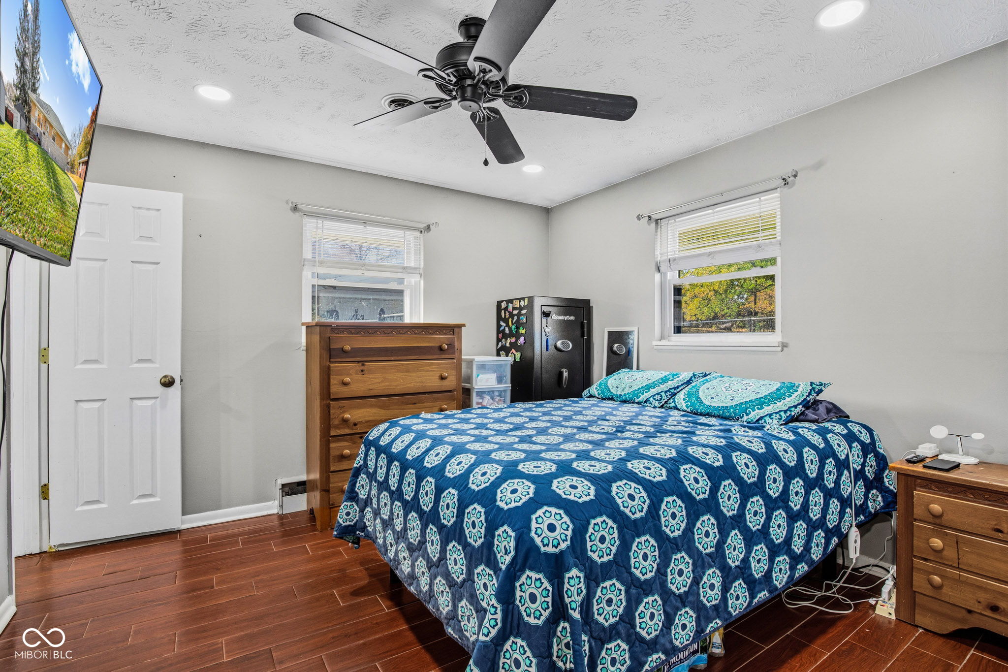 402 Cherry Street Beech Grove, IN 46107 - Photo 8 of 29