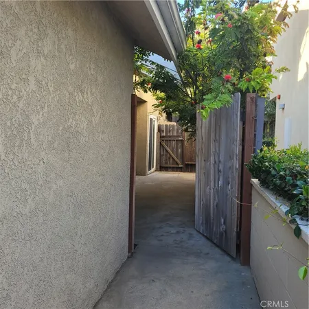 $4,000 | 3681 Howard Avenue, Unit 1, Los Alamitos, CA 90720