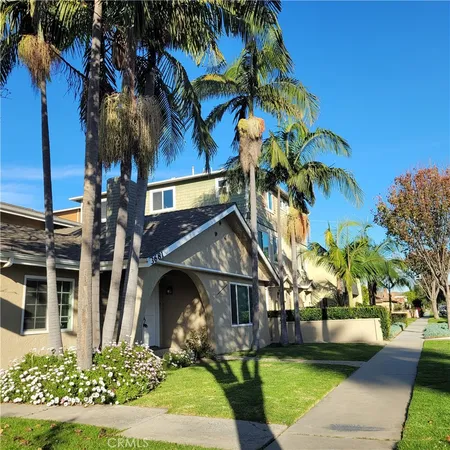 $4,000 | 3681 Howard Avenue, Unit 1, Los Alamitos, CA 90720