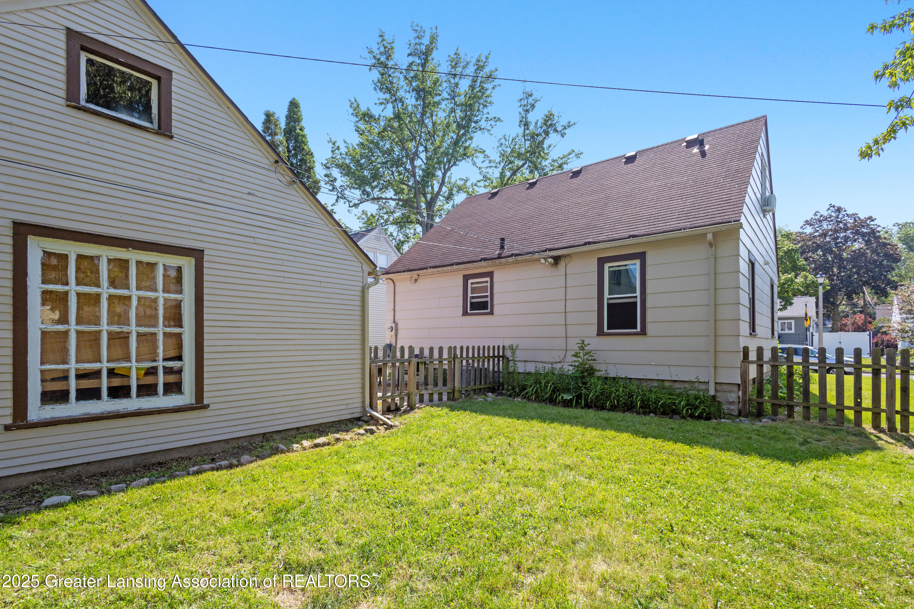 2335 Harding Avenue Lansing, MI 48910 - Photo 47 of 52 HARDING-11
