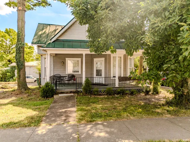 $159,900 | 601 West Riverside Avenue, Muncie, IN 47303
