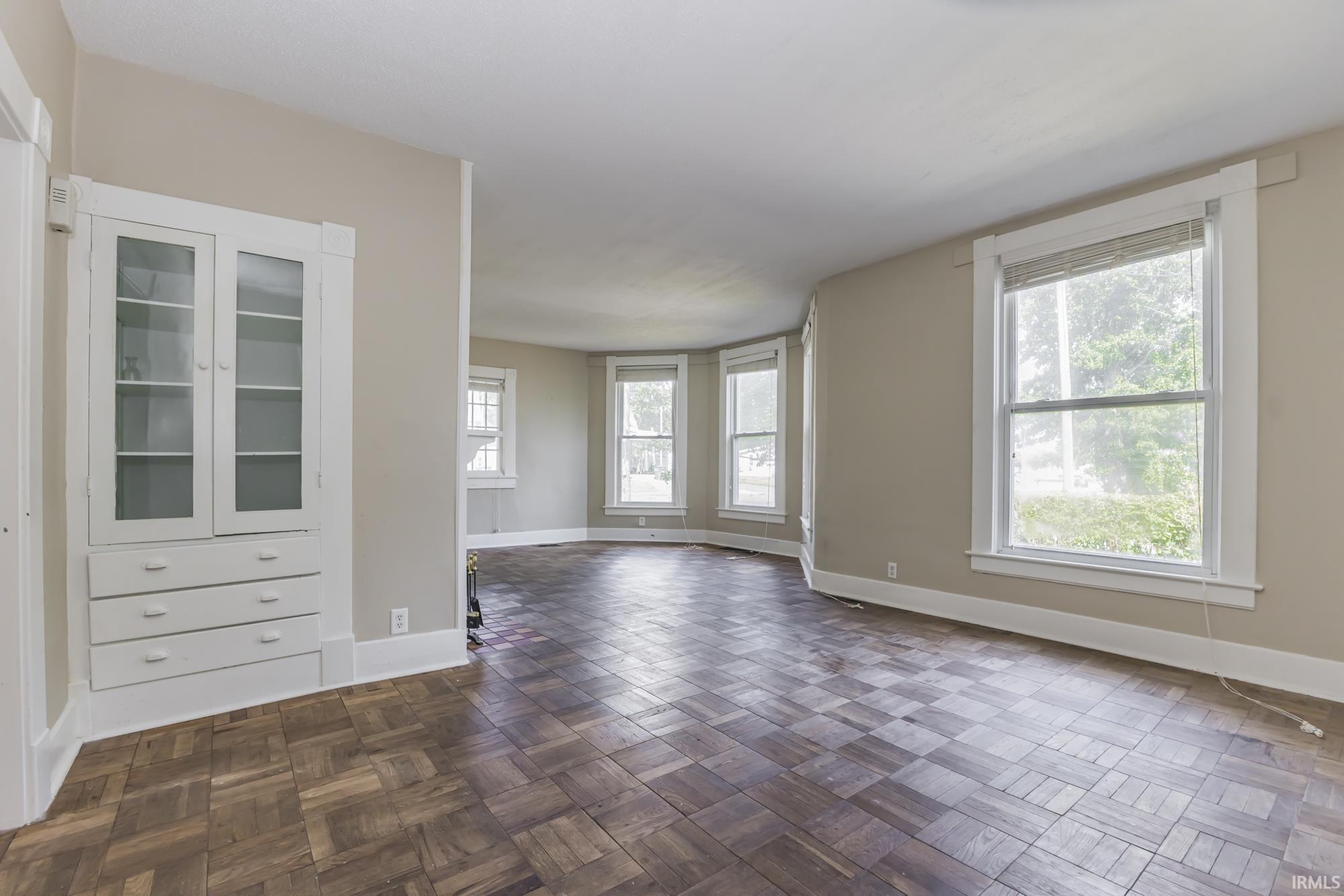 601 West Riverside Avenue Muncie, IN 47303 - Photo 11 of 35