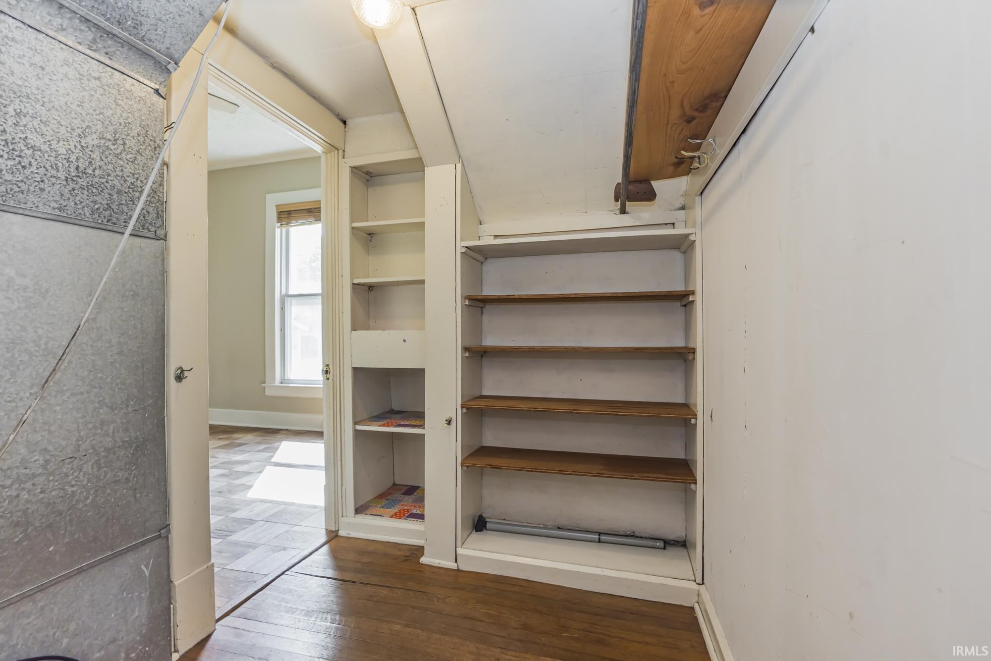 601 West Riverside Avenue Muncie, IN 47303 - Photo 17 of 35