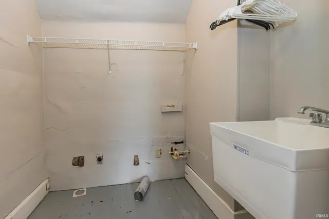 $164,900 | 601 West Riverside Avenue, Muncie, IN 47303