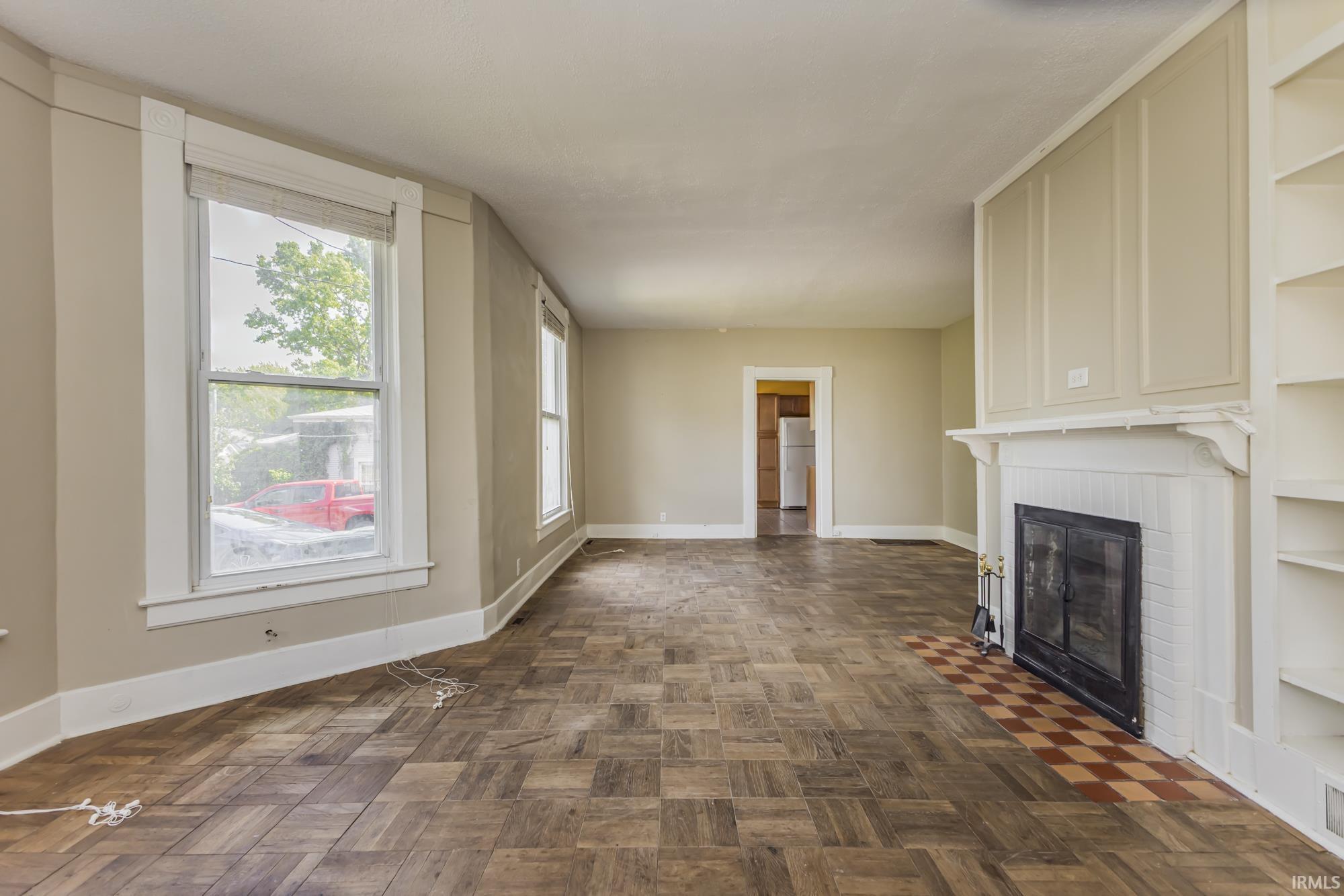 601 West Riverside Avenue Muncie, IN 47303 - Photo 7 of 35