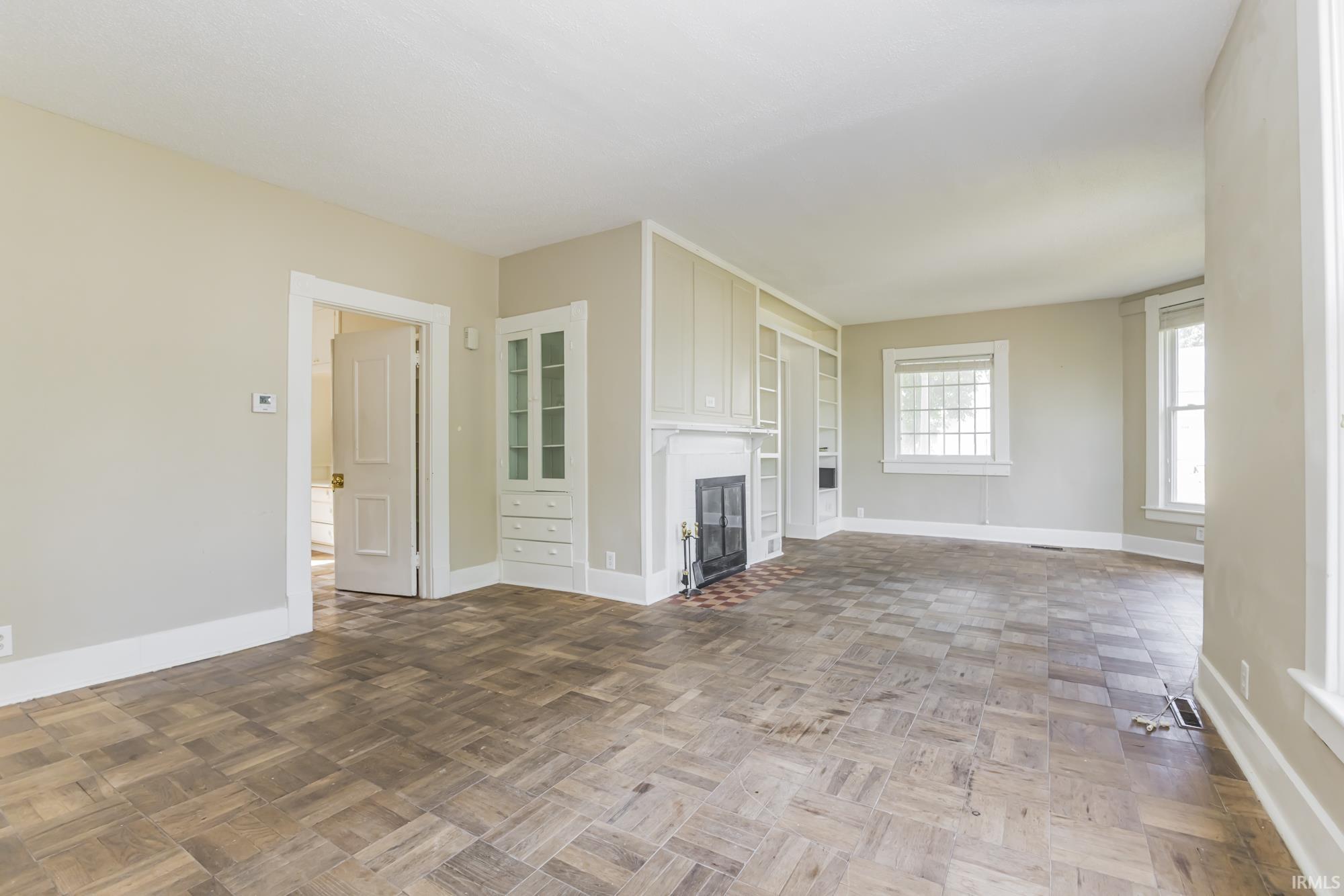 601 West Riverside Avenue Muncie, IN 47303 - Photo 10 of 35