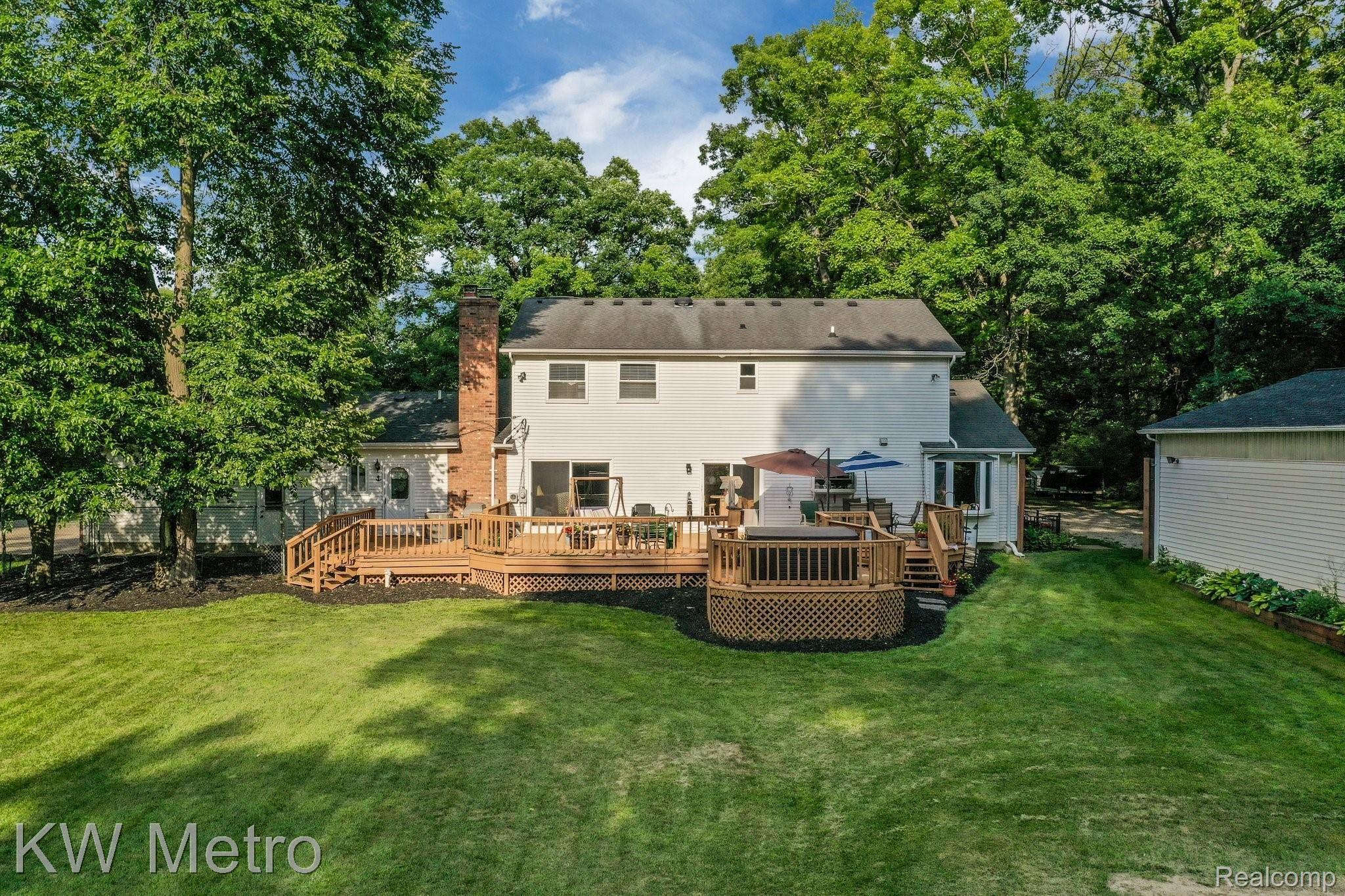 28291 Martindale Road New Hudson, MI 48165 - Photo 24 of 96 28291+Martindale+Rd+Lyon+Charter+Township-18-web.jpg