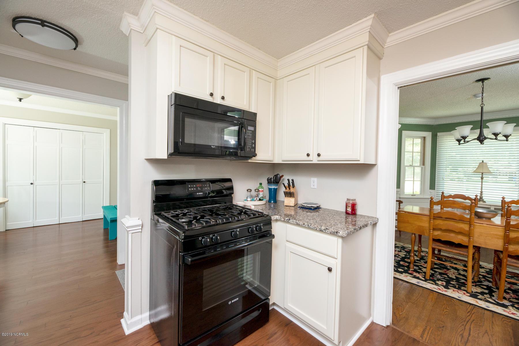 110 Antler Road Greenville, NC 27834 - Photo 19 of 37 gas stove