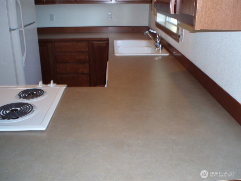 7223 Vandermark Road East Bonney Lake, WA 98391 - Photo 32 of 40