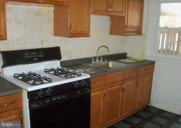 1668 Kirkwood Road Baltimore, MD 21207 - Photo 4 of 8 Kitchen