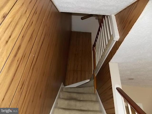 404 Random Road Baltimore, MD 21229 - Photo 8 of 21 Interior (General)