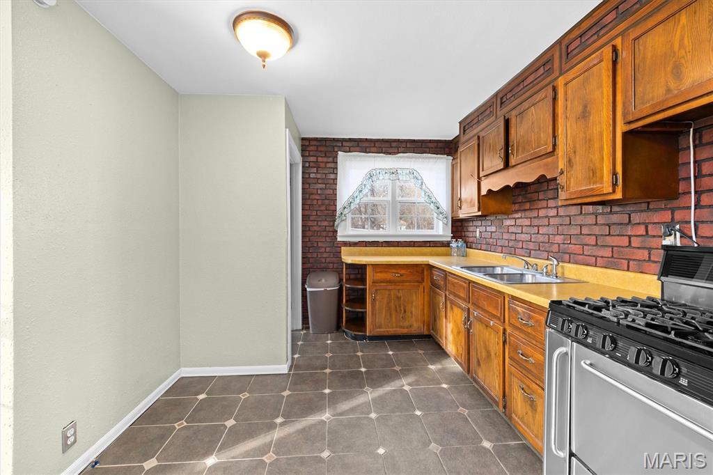 2807 Edwards Street Granite City, IL 62040 - Photo 13 of 38