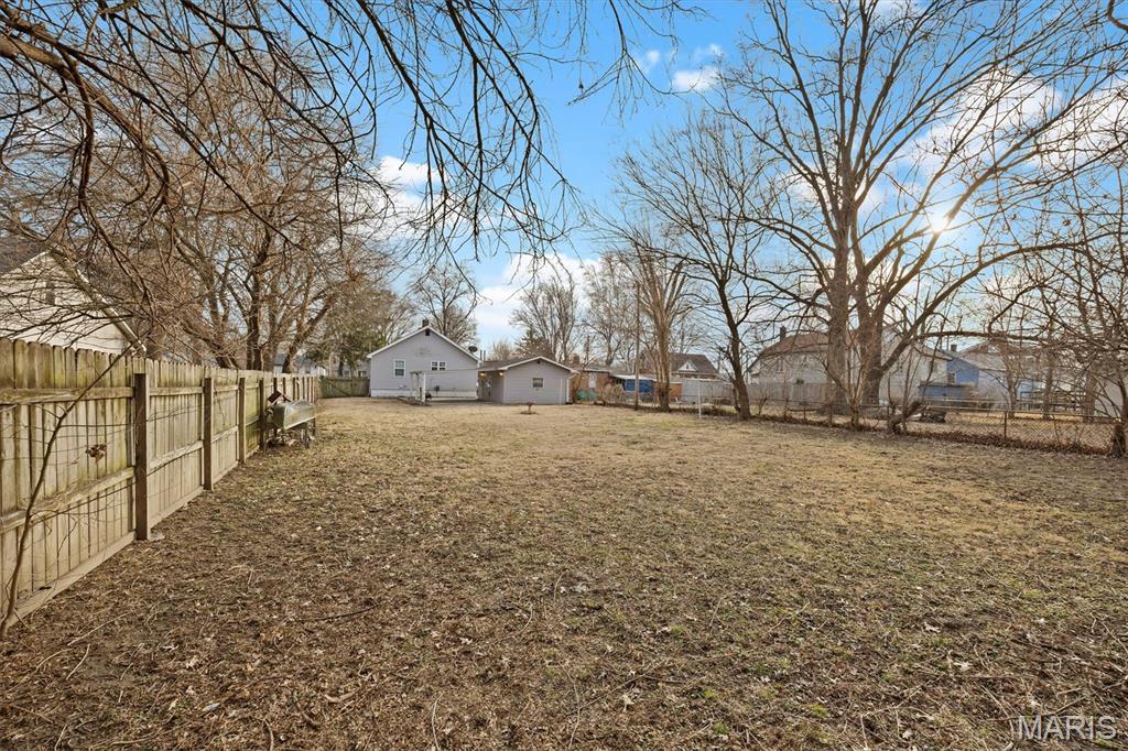 2807 Edwards Street Granite City, IL 62040 - Photo 32 of 38