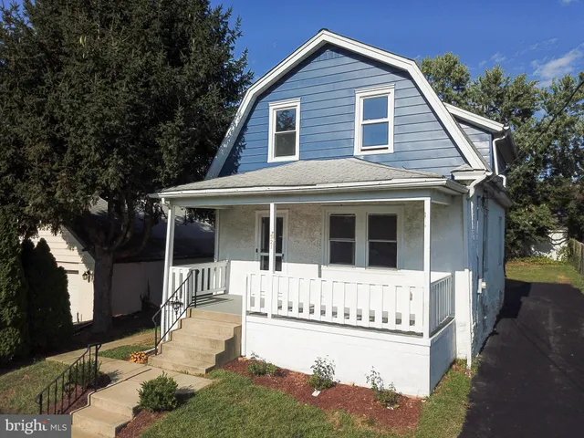 $2,100 | 521 Blythe Avenue, Drexel Hill, PA 19026