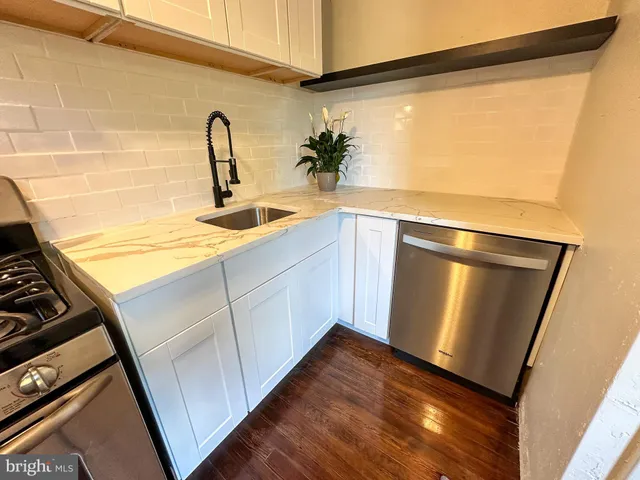 $2,100 | 521 Blythe Avenue, Drexel Hill, PA 19026