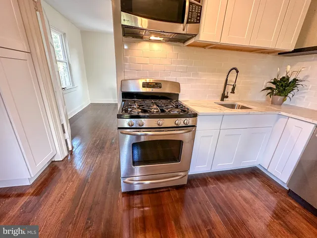 $2,100 | 521 Blythe Avenue, Drexel Hill, PA 19026