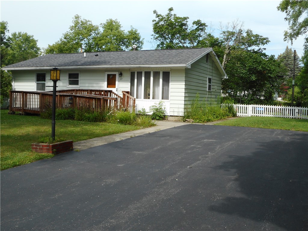 37 Farnsworth Road North Rochester, NY 14623 - Photo 1 of 1 Welcome to 37 Farnsworth Rd!