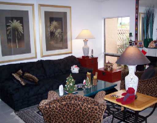6756 Canary Palm Circle, Unit 2 Boca Raton, FL 33433 - Photo 1 of 6 Primary Photo