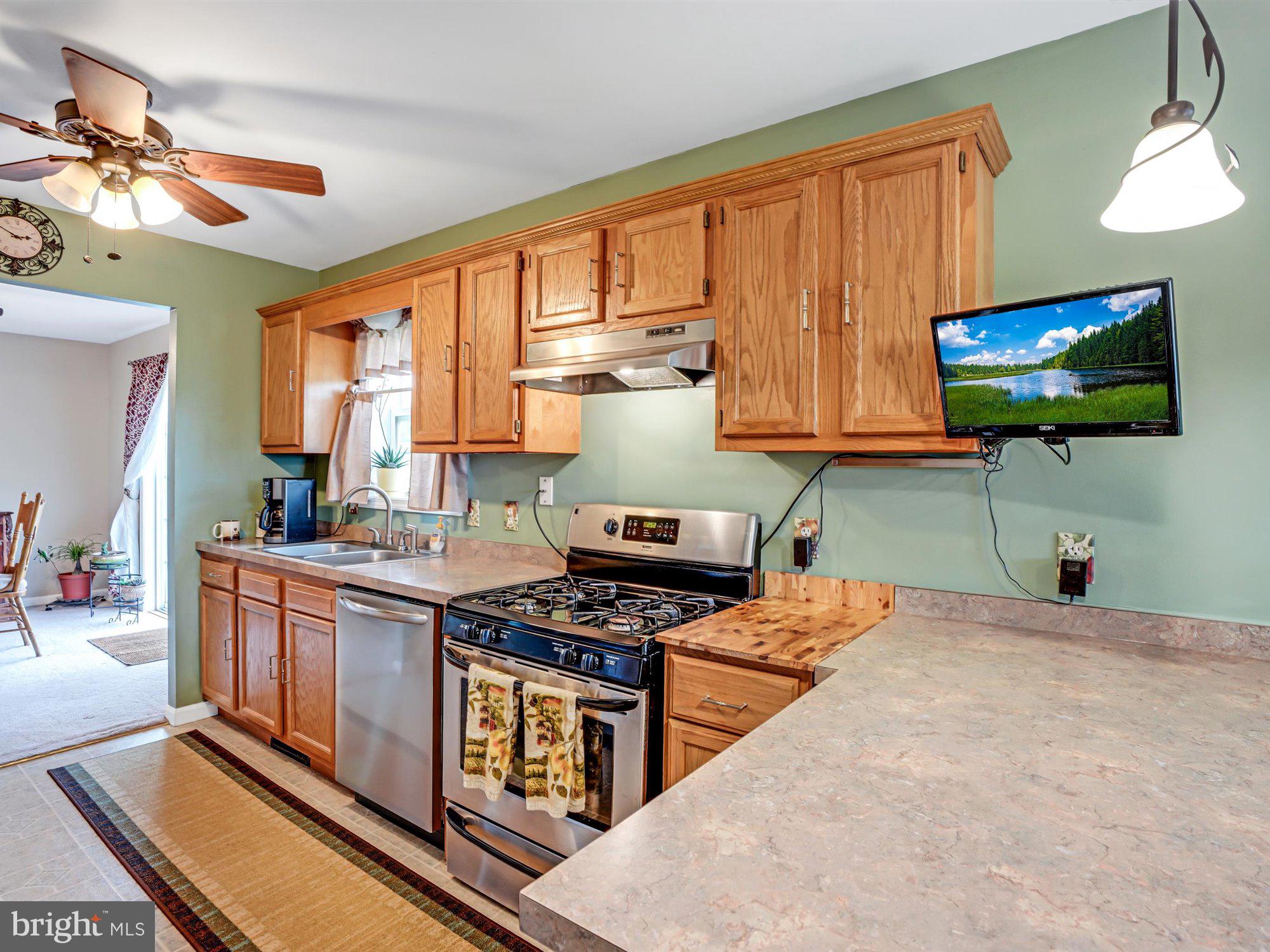489 Homestead Road Newport, PA 17074 - Photo 9 of 25 Kitchen