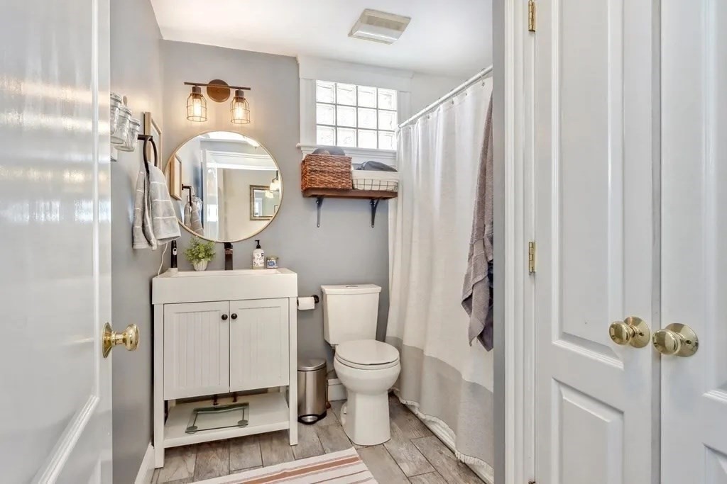 439 West Fourth Street, Unit 3 Boston, MA 02127 - Photo 14 of 20