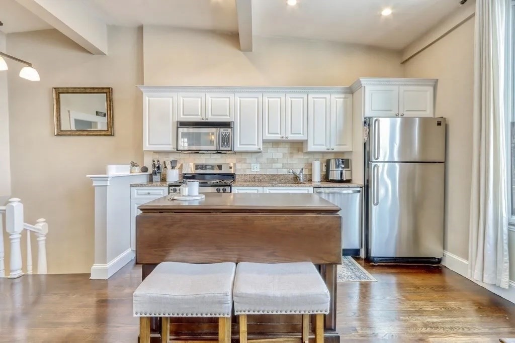 439 West Fourth Street, Unit 3 Boston, MA 02127 - Photo 3 of 20