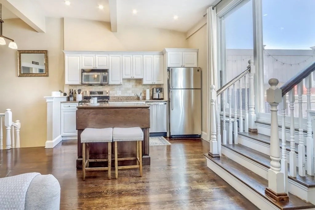 439 West Fourth Street, Unit 3 Boston, MA 02127 - Photo 5 of 20