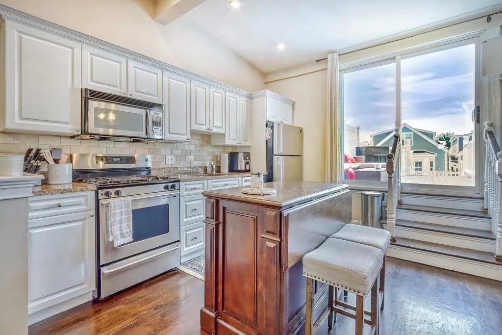 439 West Fourth Street, Unit 3 Boston, MA 02127 - Photo 6 of 20