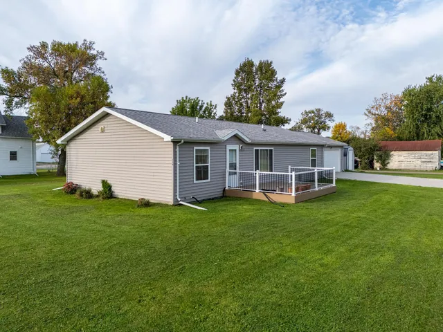 $184,900 | 204 Johnson Street, Shelly, MN 56581