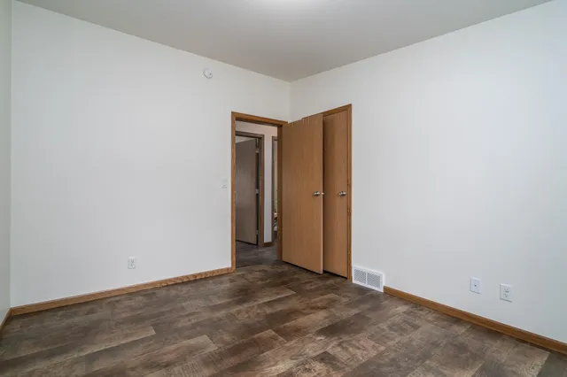 $184,900 | 204 Johnson Street, Shelly, MN 56581