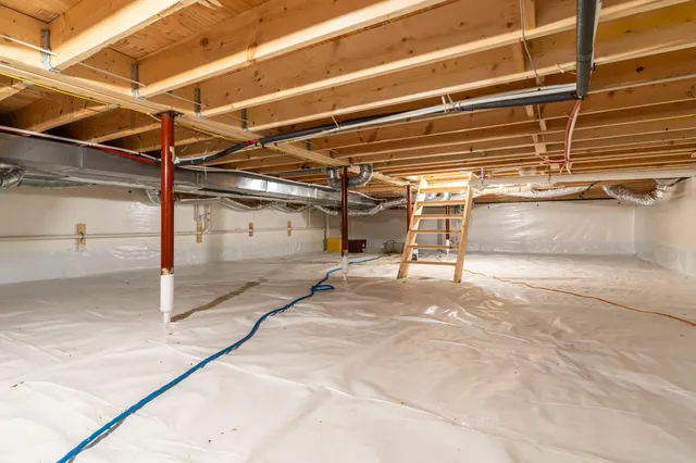 $184,900 | 204 Johnson Street, Shelly, MN 56581