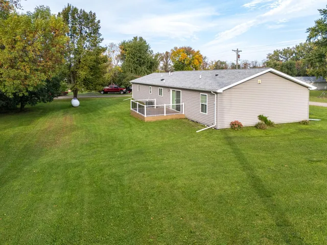 $184,900 | 204 Johnson Street, Shelly, MN 56581