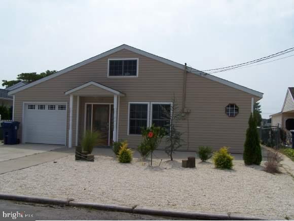 108 East Thames Road Tuckerton, NJ 08087 - Photo 1 of 12