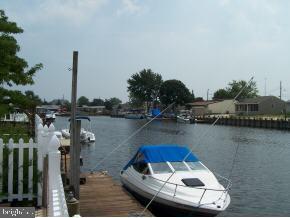 108 East Thames Road Tuckerton, NJ 08087 - Photo 9 of 12