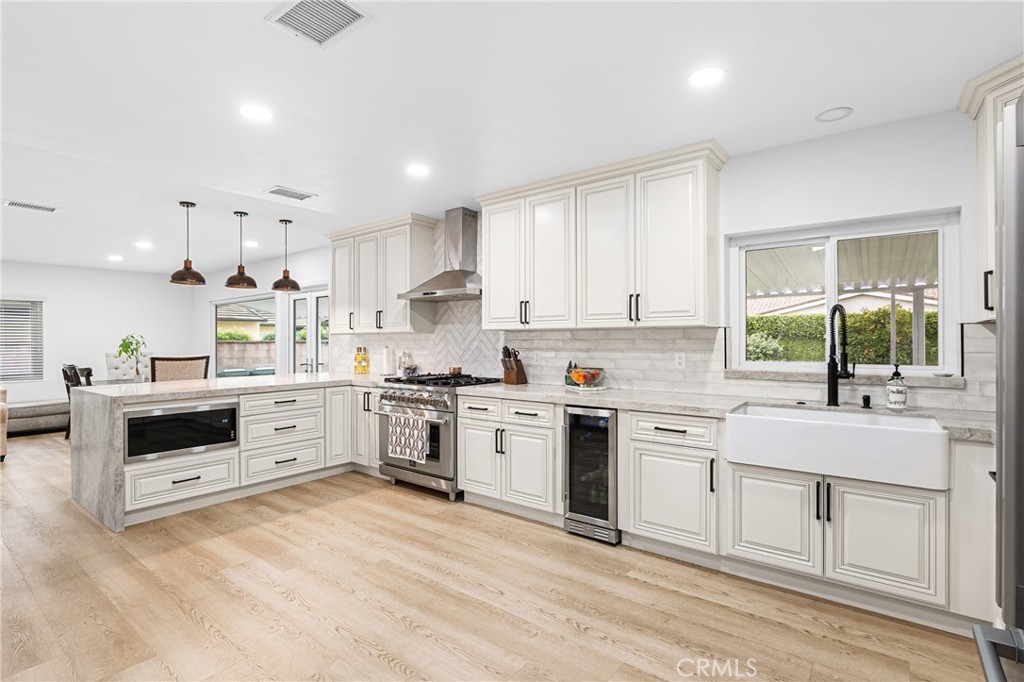 9839 Pomering Road Downey, CA 90240 - Photo 7 of 20