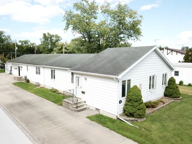 $233,500 | 212 East Waupansie Street, Dwight, IL 60420