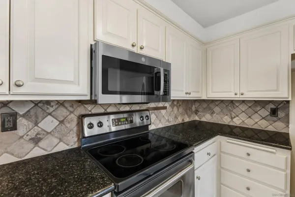$3,150 | 3939 Illinois Street, Unit 4D, San Diego, CA 92104