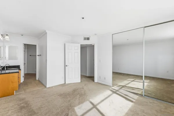 $3,150 | 3939 Illinois Street, Unit 4D, San Diego, CA 92104