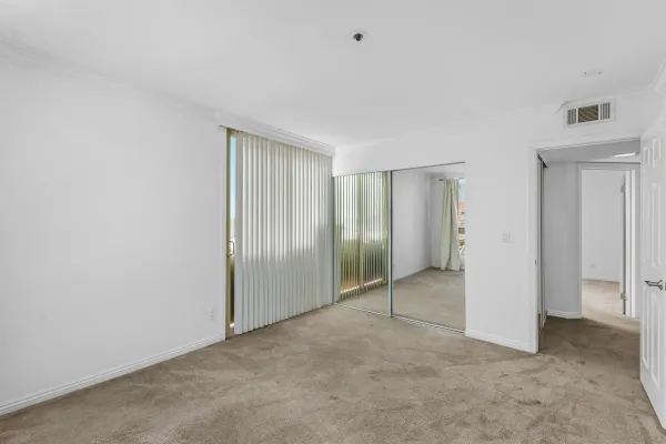 $3,150 | 3939 Illinois Street, Unit 4D, San Diego, CA 92104