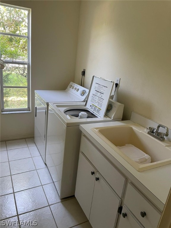 690 Morning Mist Lane Lehigh Acres, FL 33974 - Photo 18 of 20 a utility room with dryer and washer