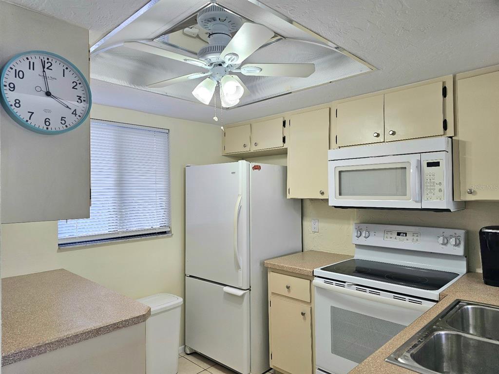 25225 Rampart Boulevard, Unit 1404 Punta Gorda, FL 33983 - Photo 4 of 37