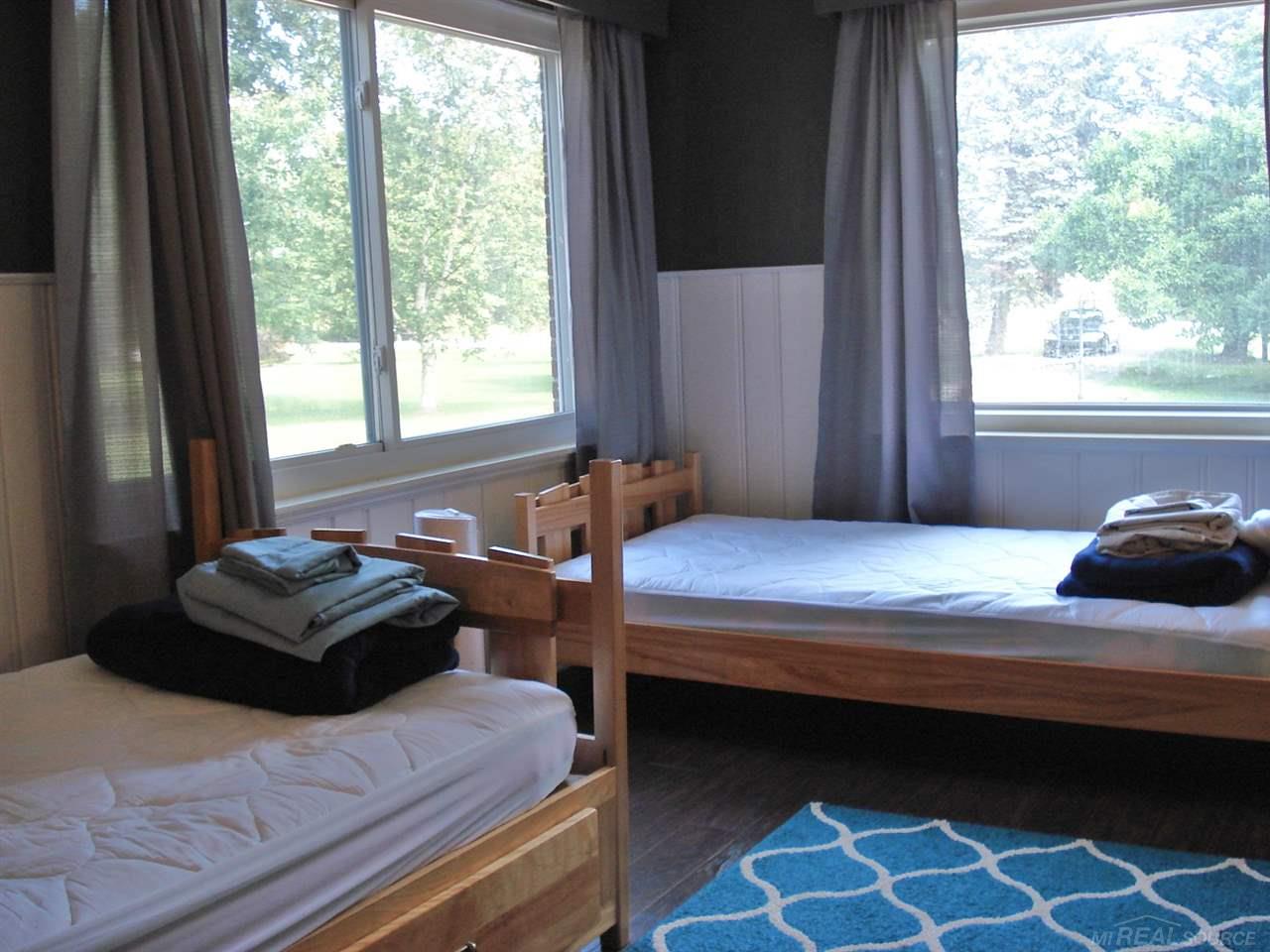 6292 Lakeshore Road Lexington, MI 48450 - Photo 17 of 31