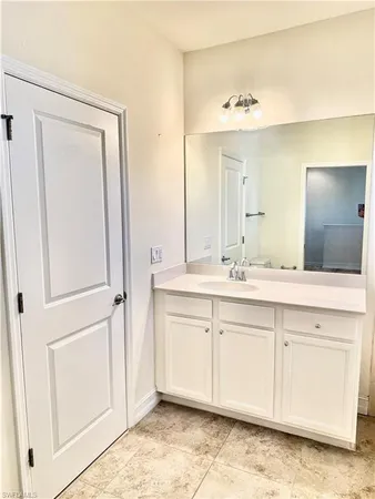$2,400 | 7776 Bristol Circle, Naples, FL 34120