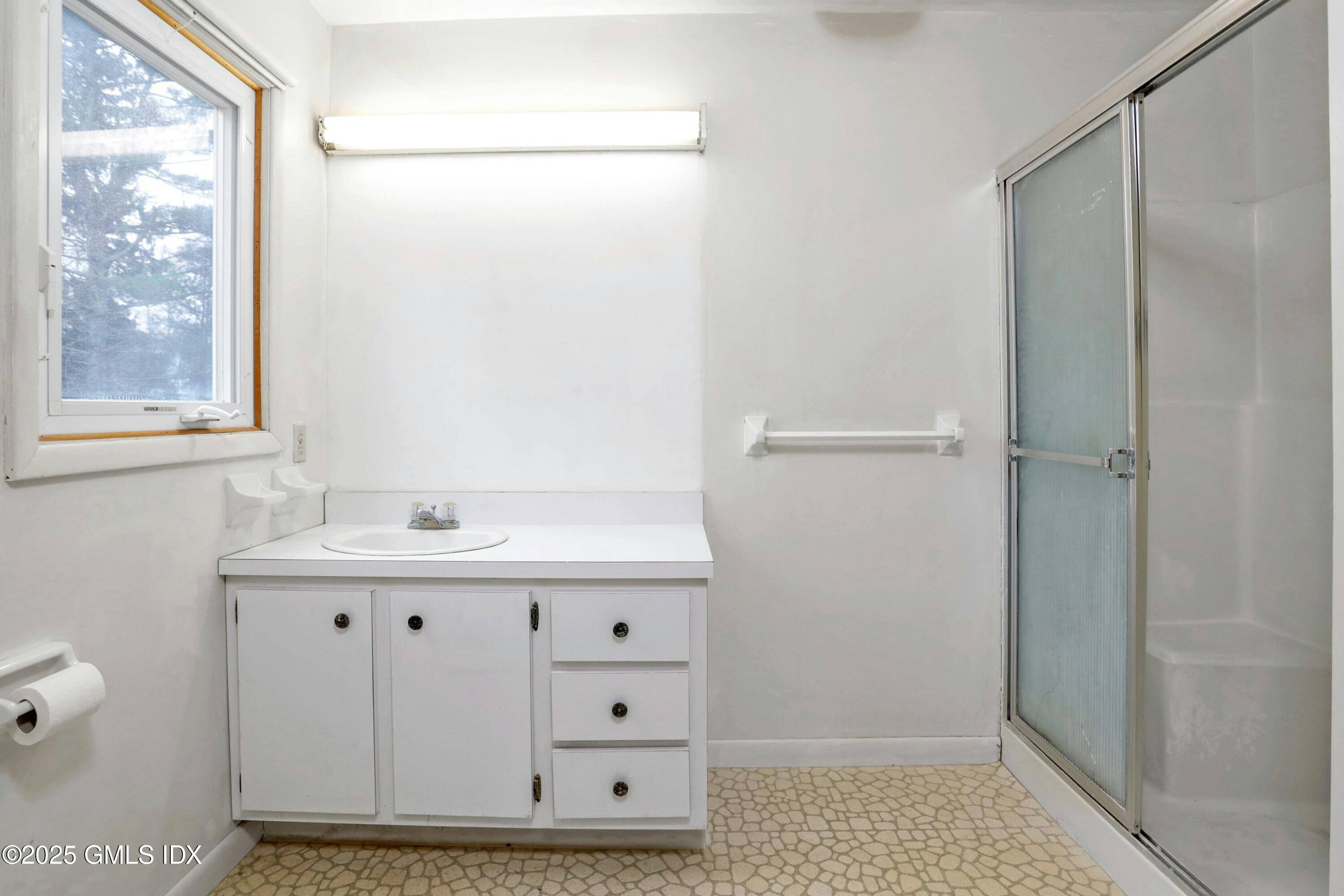 14 Sawmill Terrace Greenwich, CT 06830 - Photo 12 of 19 012-480428-_X0A2076edited_14009102