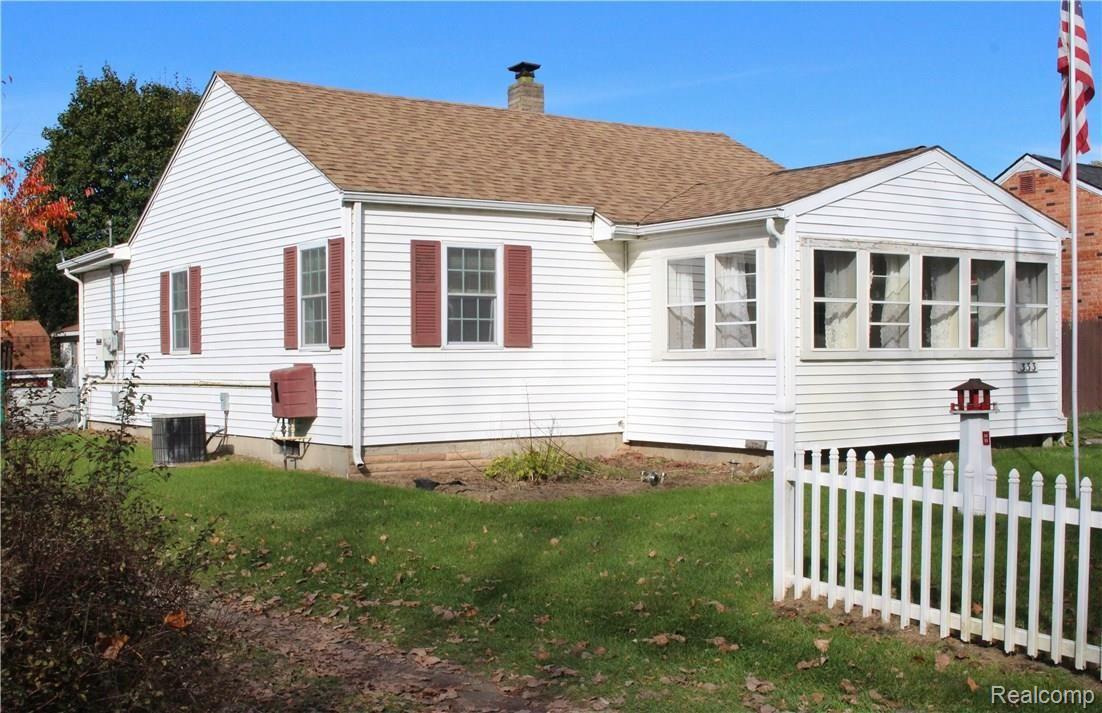 333 East Glass Road Ortonville, MI 48462 - Photo 1 of 30 FRONT OF HOME -
