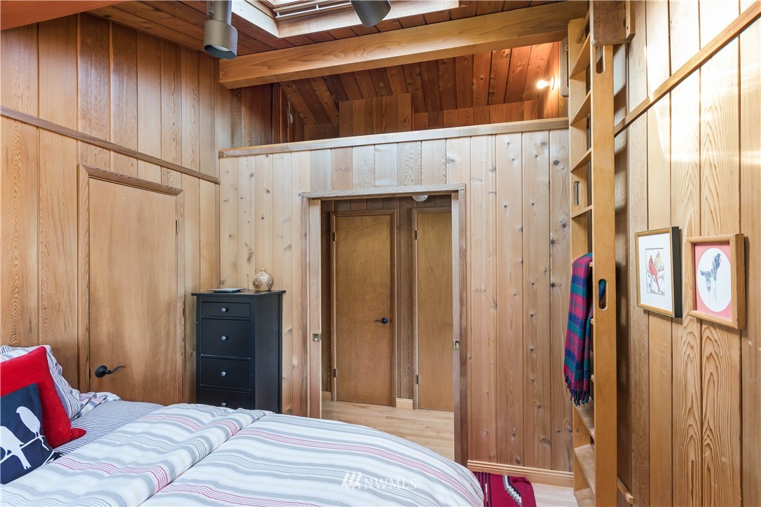 211 Cornet Bay Road Oak Harbor, WA 98277 - Photo 22 of 25 Gallery Image 22