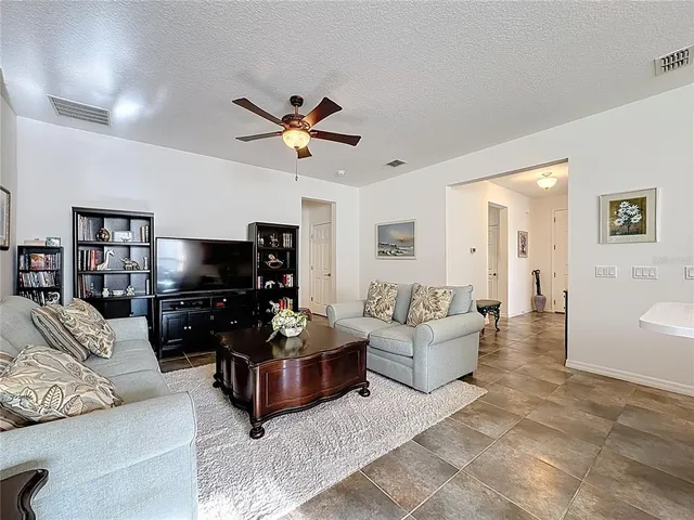 $318,000 | 1398 Del Mar Drive, Kissimmee, FL 34759