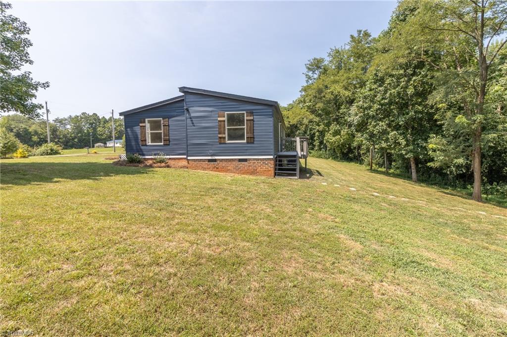 1035 Sunny Ridge Road Walnut Cove, NC 27052 - Photo 34 of 36