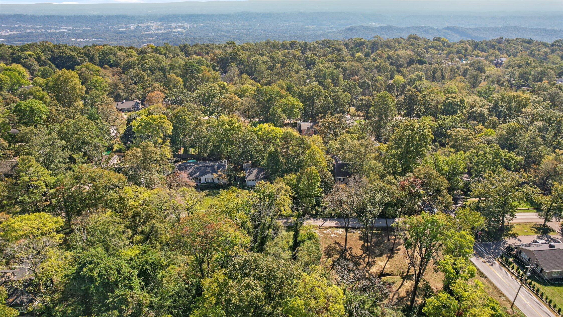 1212 Cinderella Road Lookout Mountain, GA 30750 - Photo 8 of 12 22-Cinderella-22