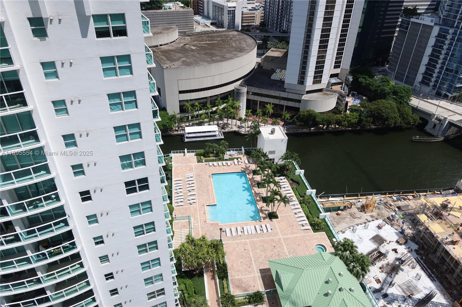 41 Southeast 5th Street, Unit 1611 Miami, FL 33131 - Photo 11 of 12 a picture of a building with outdoor seating